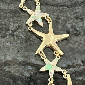 NWTs St. Thomas Goldtone Starfish Toggle Bracelet NWTs.